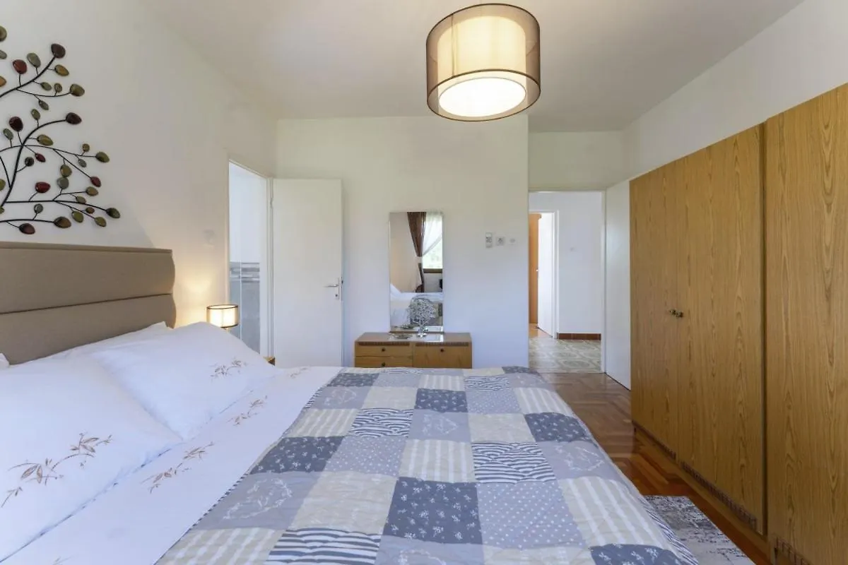 Villa Mendula In Cambarelici - Haus Fuer 6-7 Personen Krsan Croatia