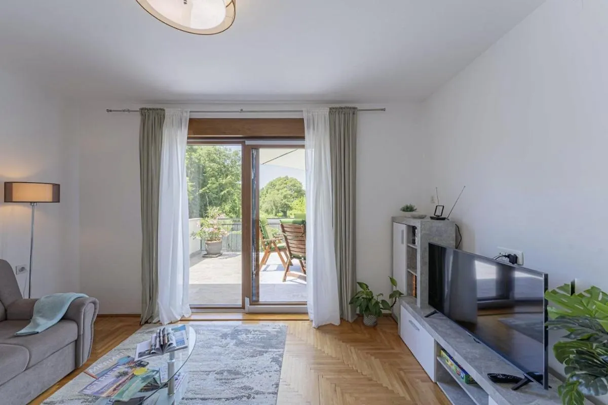 Villa Mendula In Cambarelici - Haus Fuer 6-7 Personen Krsan Croatia