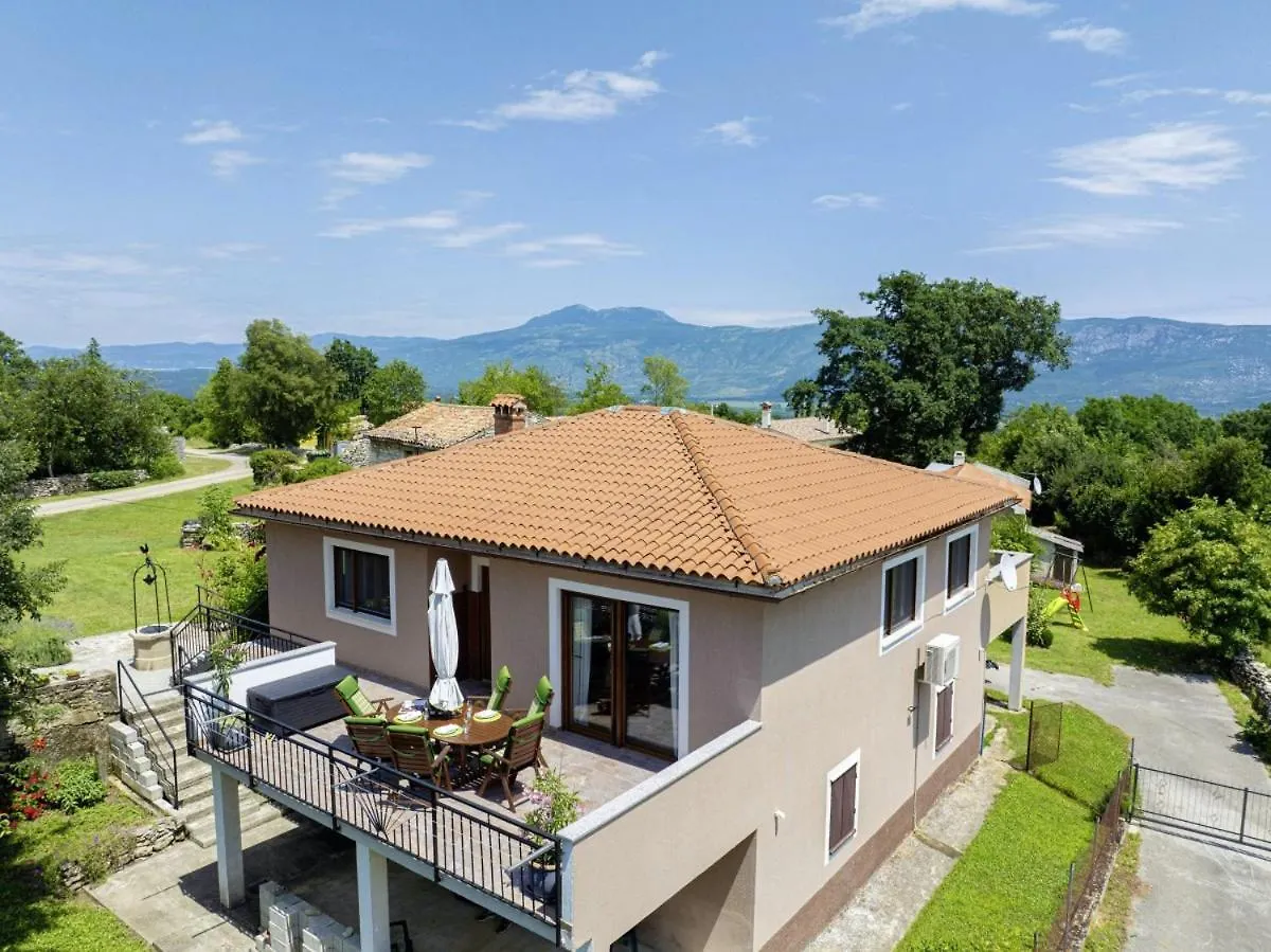 Villa Mendula In Cambarelici - Haus Fuer 6-7 Personen Krsan