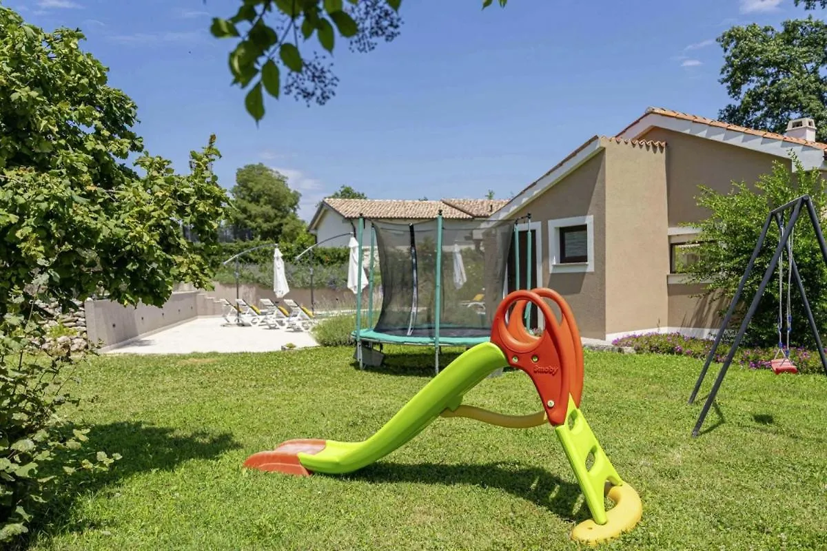Villa Mendula In Cambarelici - Haus Fuer 6-7 Personen Krsan